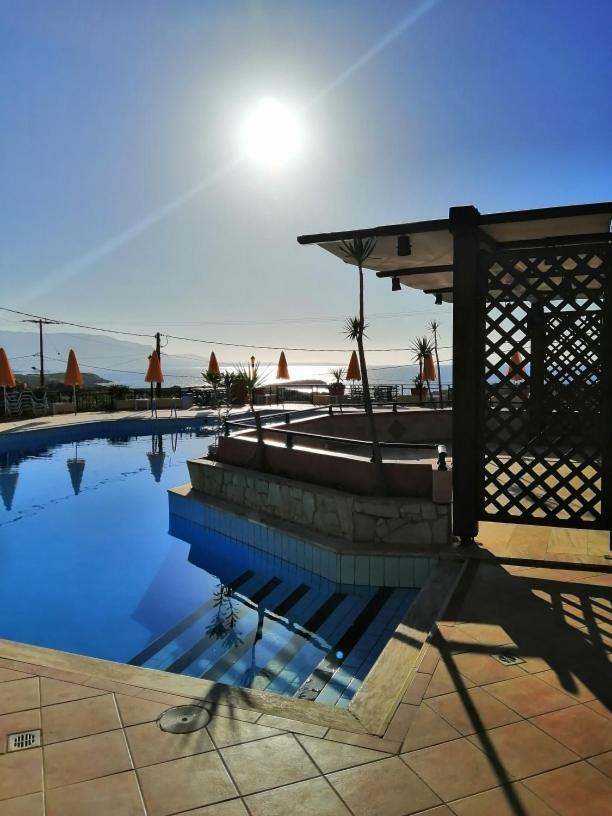Bella Vista Hotel "By Checkin" Χερσόνησος Εξωτερικό φωτογραφία