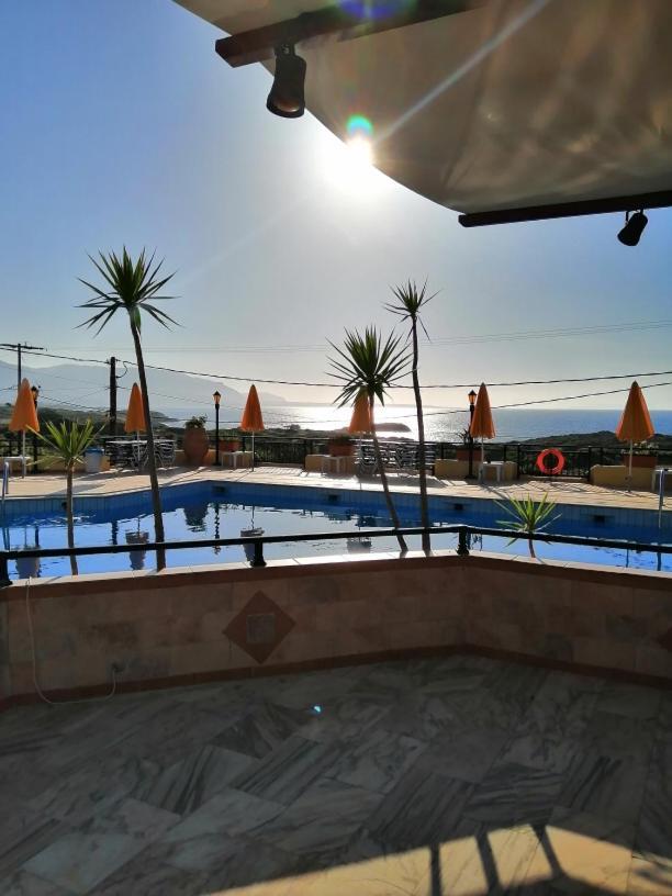 Bella Vista Hotel "By Checkin" Χερσόνησος Εξωτερικό φωτογραφία
