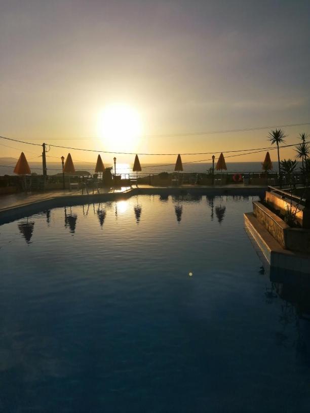 Bella Vista Hotel "By Checkin" Χερσόνησος Εξωτερικό φωτογραφία