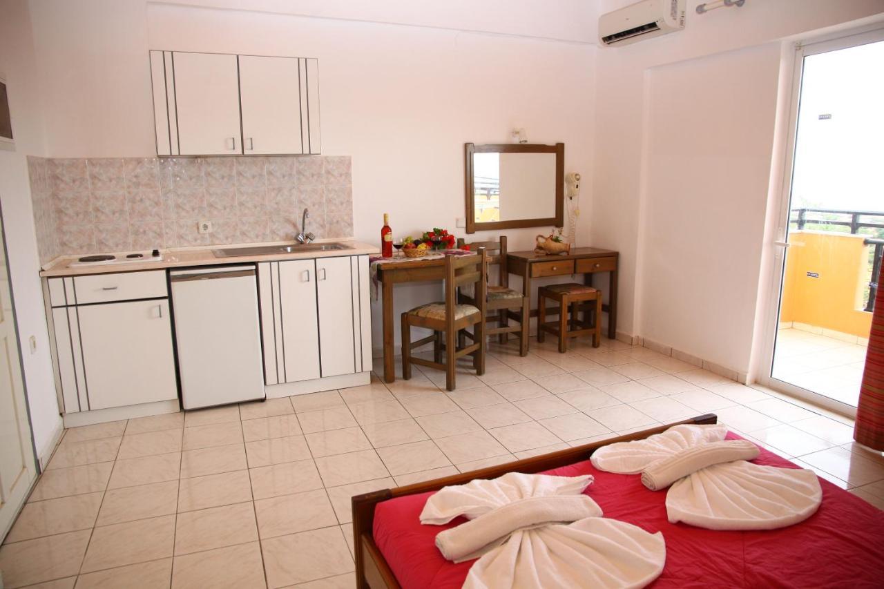 Bella Vista Hotel "By Checkin" Χερσόνησος Εξωτερικό φωτογραφία
