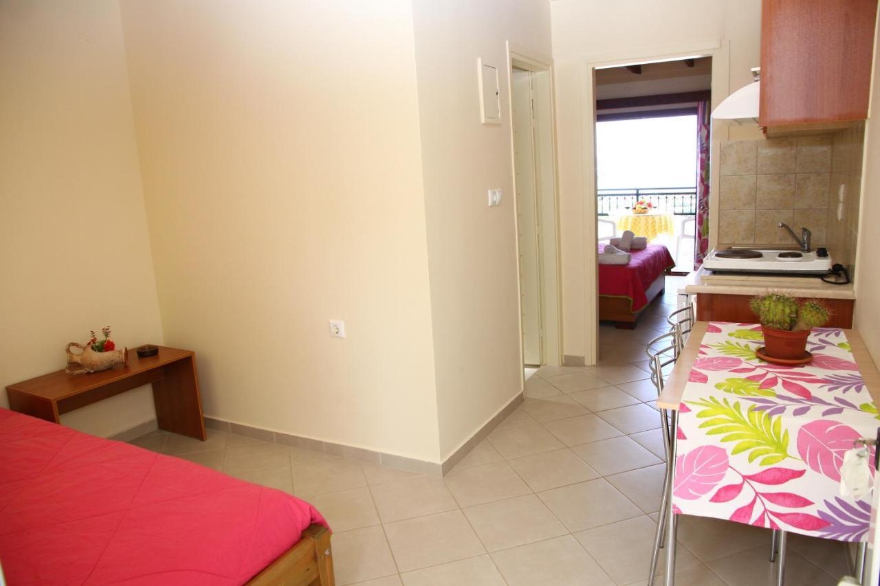 Bella Vista Hotel "By Checkin" Χερσόνησος Εξωτερικό φωτογραφία