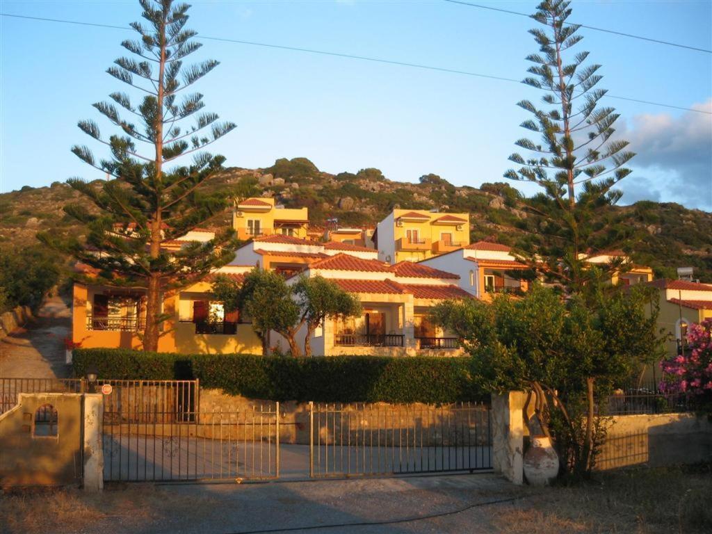 Bella Vista Hotel "By Checkin" Χερσόνησος Εξωτερικό φωτογραφία